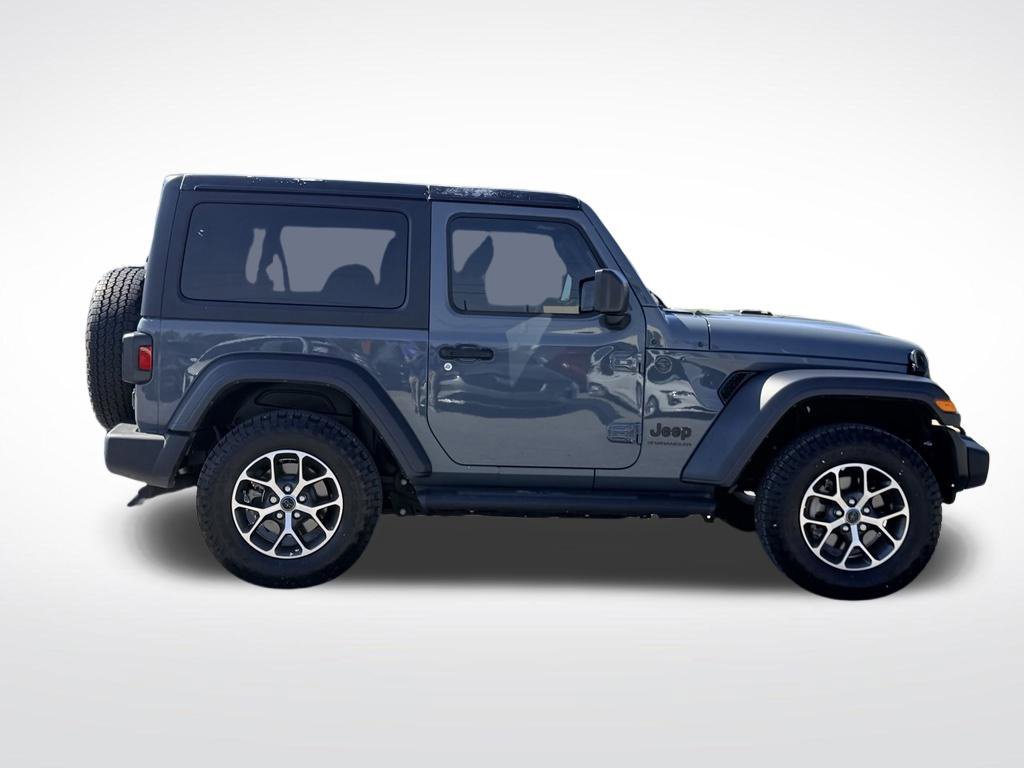 Used 2024 Jeep Wrangler Sport AWD/4WD image 8