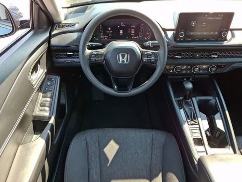 Used 2023 Honda Accord EX image 11