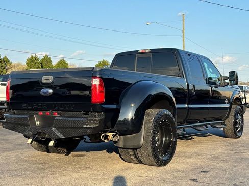 Used 2016 Ford F350 Lariat w/ Chrome Package image 5