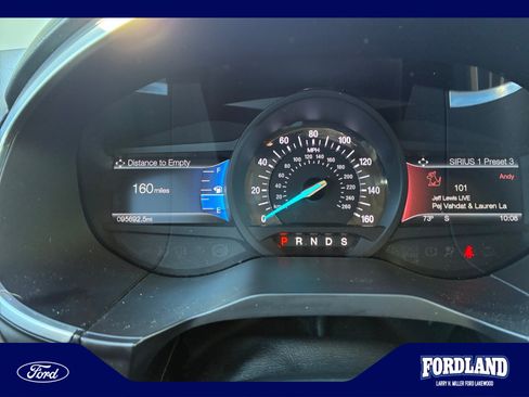 Used 2017 Ford Edge Titanium w/ Technology Package AWD/4WD image 11