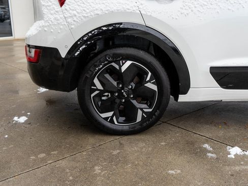 Used 2025 Kia Niro Wave w/ Wave Preserve Package image 34