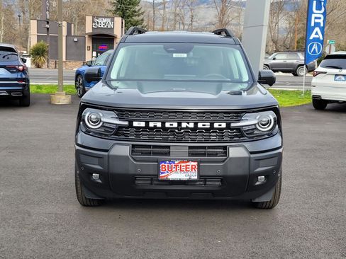 New 2025 Ford Bronco Sport Outer Banks w/ Outer Banks Tech Package+ AWD/4WD image 2