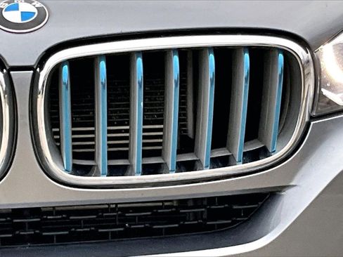 Used 2018 BMW X5 xDrive40e image 11
