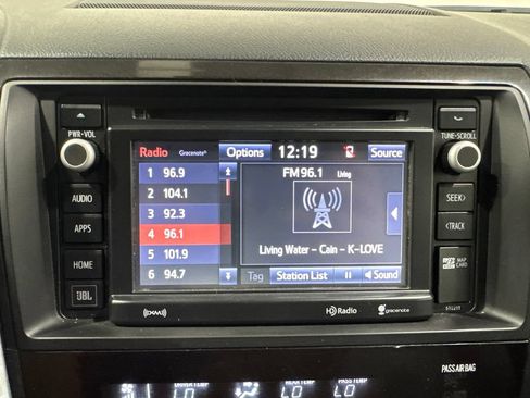 Used 2018 Toyota Sequoia Platinum AWD/4WD image 12