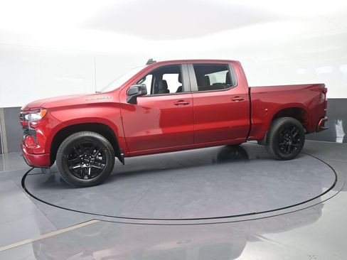 Used 2023 Chevrolet Silverado 1500 RST RWD image 2