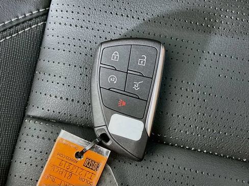Used 2026 Buick Enclave Sport Touring FWD image 8