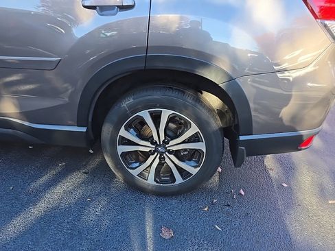 Used 2023 Subaru Forester Limited image 4