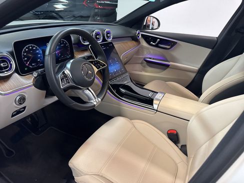 Used 2023 Mercedes-Benz C 300 C 300 image 9