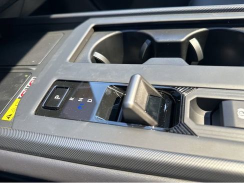 New 2026 Lexus ES 350e FWD image 32