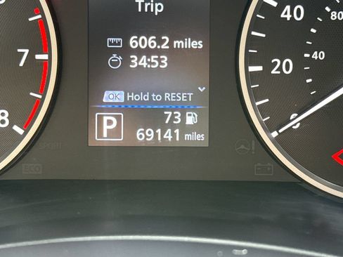 Used 2024 Nissan Sentra S w/ Lighting Package FWD image 10