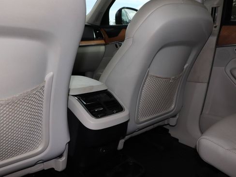 Used 2022 Volvo XC90 T6 Momentum AWD/4WD image 36