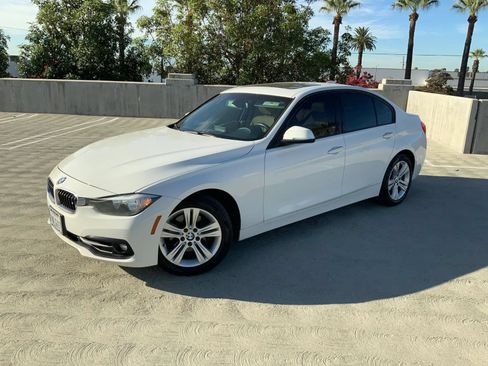 Used 2016 BMW 328i Sedan RWD image 1