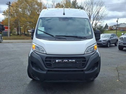 Used 2025 RAM ProMaster 2500 w/ Safety Group image 19
