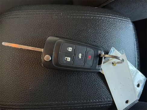 Used 2015 Chevrolet Cruze LT image 19