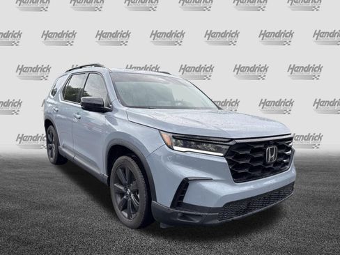 Used 2025 Honda Pilot Black Edition image 5