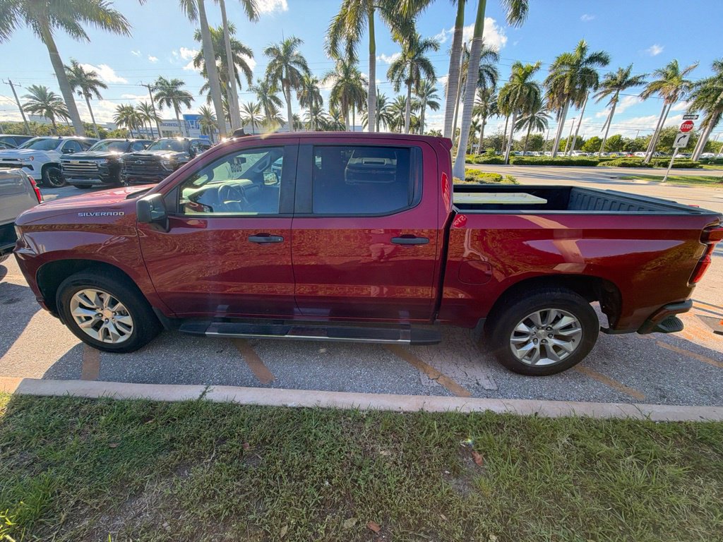 Used 2019 Chevrolet Silverado 1500 Custom w/ Trailering Package RWD image 5