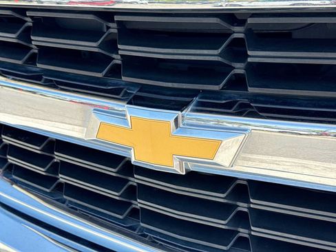 Used 2018 Chevrolet Silverado 1500 LT w/ All Star Edition AWD/4WD image 11
