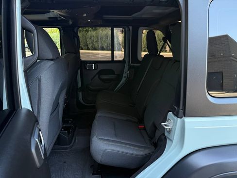 Used 2024 Jeep Wrangler Unlimited Sport AWD/4WD image 29