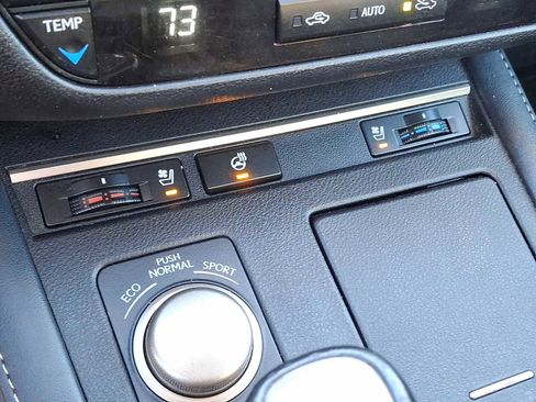 Used 2018 Lexus ES 350 w/ Ultra Luxury Package image 25