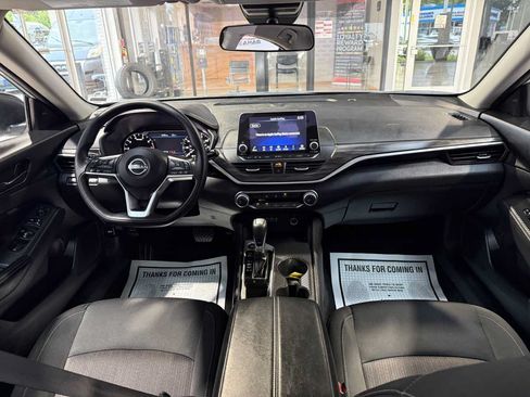 Used 2026 Nissan Altima 2.5 SV FWD image 23