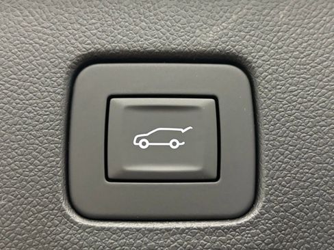 New 2026 Buick Envista Avenir image 9