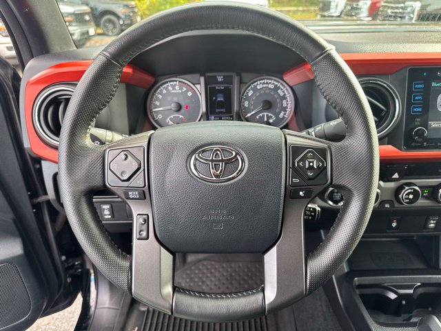 Used 2016 Toyota Tacoma TRD Sport w/ Towing Package AWD/4WD image 16