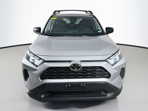 Used 2025 Toyota RAV4 LE AWD/4WD image 2