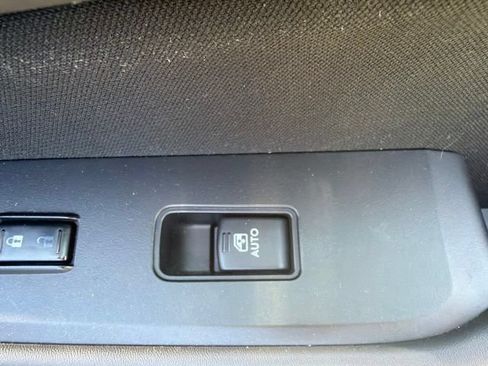Used 2017 Subaru Outback 2.5i Premium AWD/4WD image 26