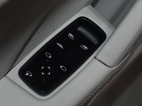 Certified 2021 Porsche 911 Turbo image 9