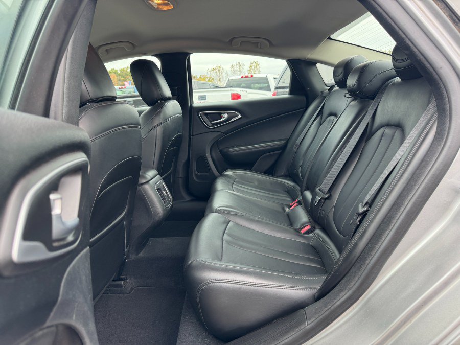 Used 2015 Chrysler 200 C w/ Navigation & Sound Group I FWD image 16
