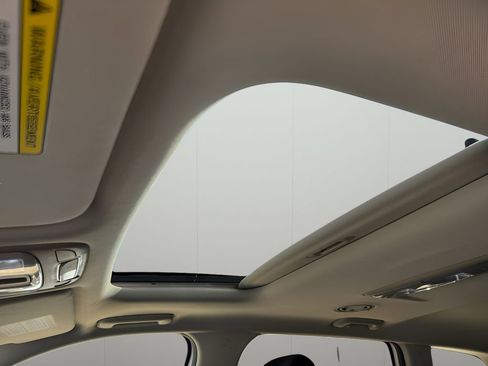 Used 2025 Kia Telluride S image 13