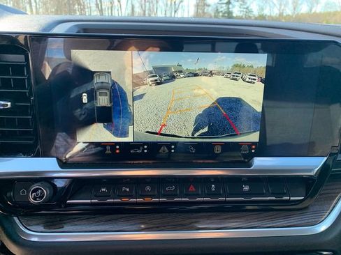 Used 2025 Chevrolet Silverado 1500 LT w/ Safety Package image 25