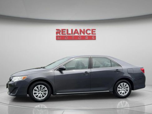Used 2013 Toyota Camry LE FWD image 3