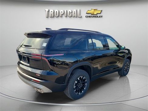 New 2026 Chevrolet Traverse Z71 w/ Enhanced Driving Package image 5