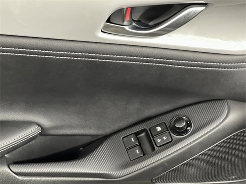 Certified 2025 MAZDA MX-5 Miata Club image 14