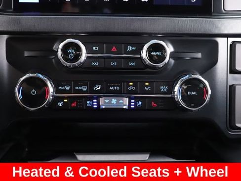 Used 2025 Ford F250 Platinum AWD/4WD image 4