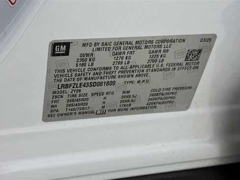 Certified 2025 Buick Envision Sport Touring AWD/4WD image 31