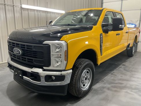 Used 2025 Ford F250 XL w/ 360-Degree Camera Package image 3