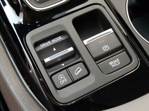 Certified 2025 Honda Pilot EX-L image 33