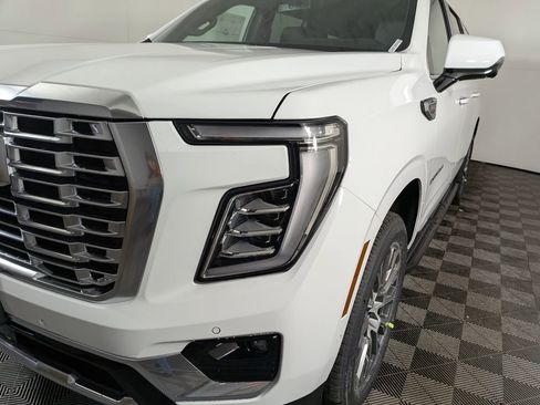New 2026 GMC Yukon XL Denali w/ LPO, Floor Liner Package image 12