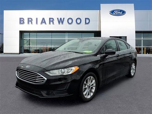 Certified 2020 Ford Fusion SE image 1