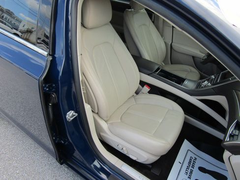 Used 2018 Lincoln MKZ Reserve w/ Climate Package image 18