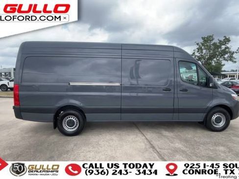 Used 2024 Mercedes-Benz Sprinter 2500 image 9