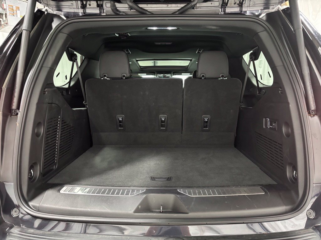 Used 2026 GMC Yukon XL AT4 w/ AT4 Premium Package AWD/4WD image 52