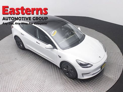 Used 2023 Tesla Model 3 Standard Range RWD image 3