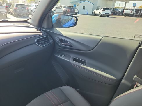 Used 2024 Chevrolet Equinox RS FWD image 10