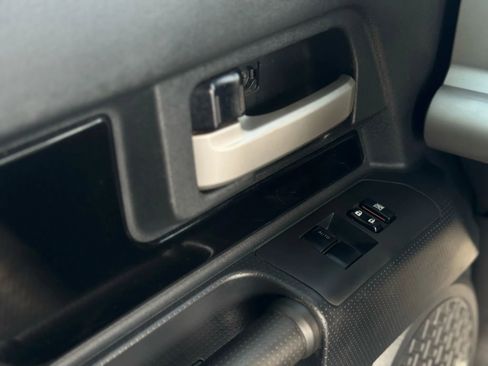 Used 2014 Toyota FJ Cruiser Sport Utility 2D image 34