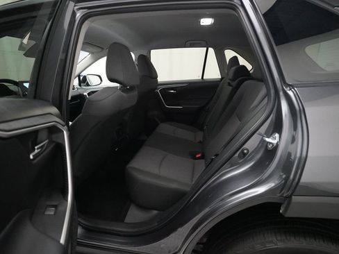 Used 2025 Toyota RAV4 XLE AWD/4WD image 15