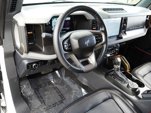 Used 2023 Ford Bronco Badlands AWD/4WD image 11