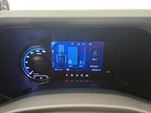 Used 2021 Ford Bronco Badlands image 17